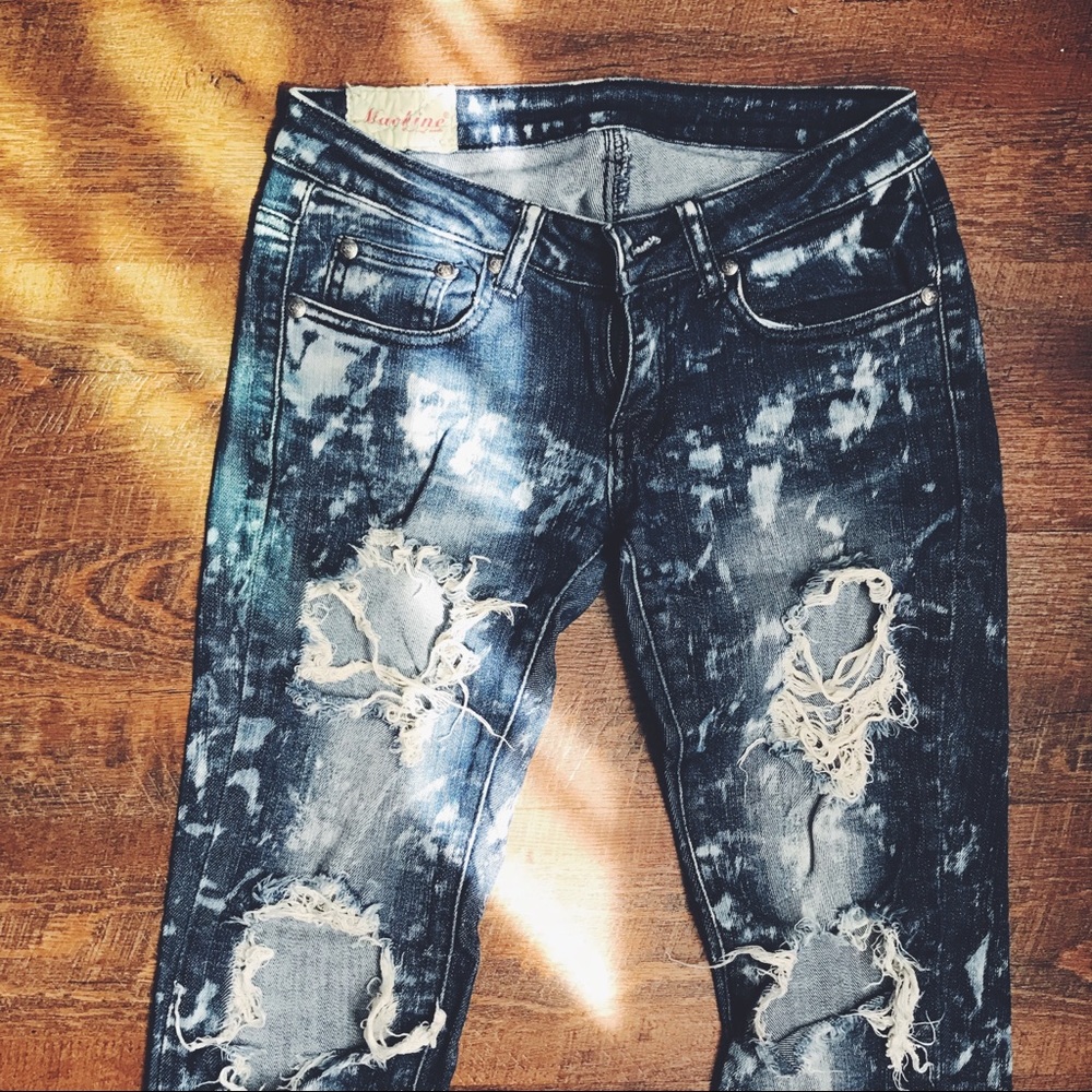Distressed Jeans